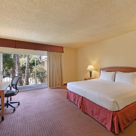 Golden Sails Hotel Long Beach Esterno foto
