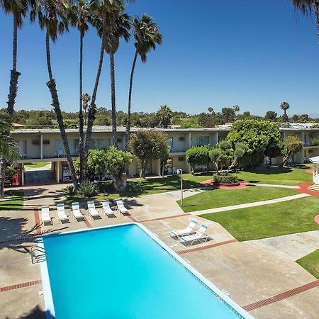 Golden Sails Hotel Long Beach Esterno foto