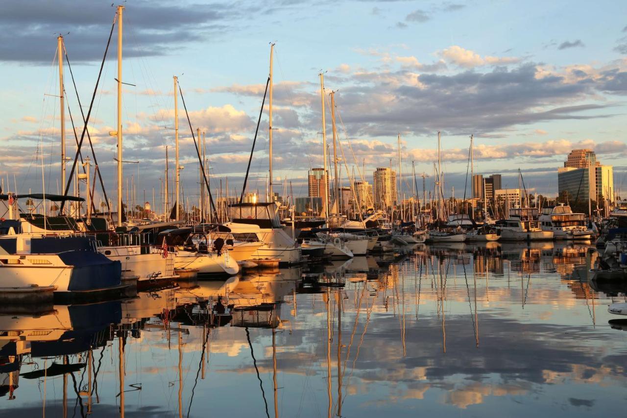 Golden Sails Hotel Long Beach Esterno foto